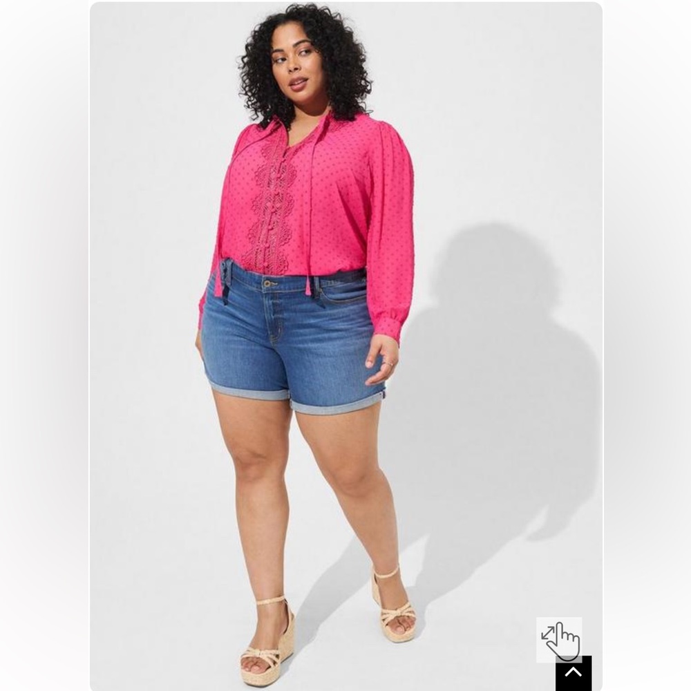 NWT TORRID Chiffon Clip Dot Ruffle Neck Tie
Front Top In Color Pink Peacock - 1X